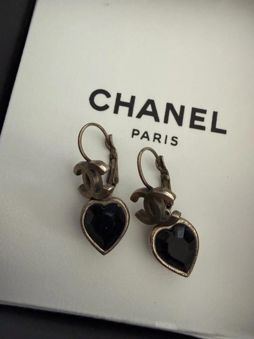 CHANEL Gold-Tone CC Drop Earrings with Black Heart Stones, authentic, vintage